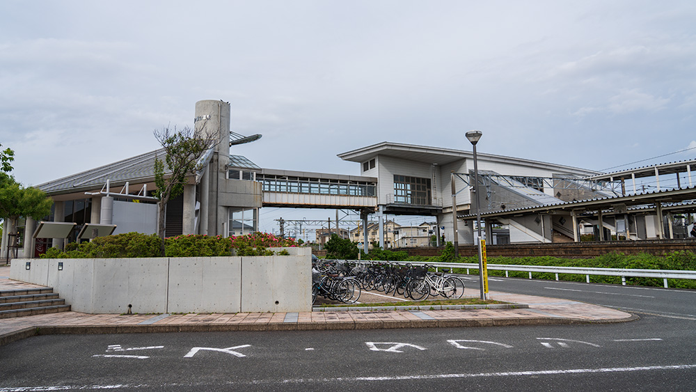 吉野ヶ里公園駅とコミュニティホール