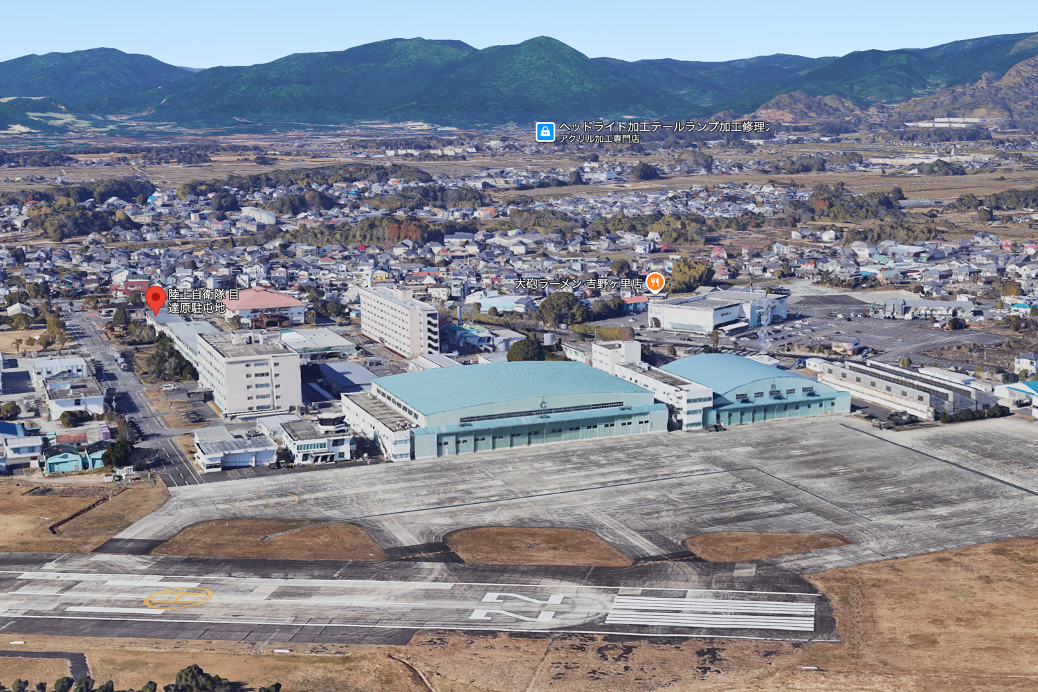 陸上自衛隊 目達原駐屯地 格納庫