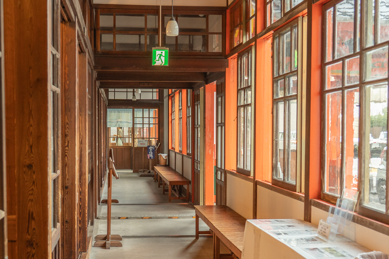 武雄温泉 新館 1階廊下