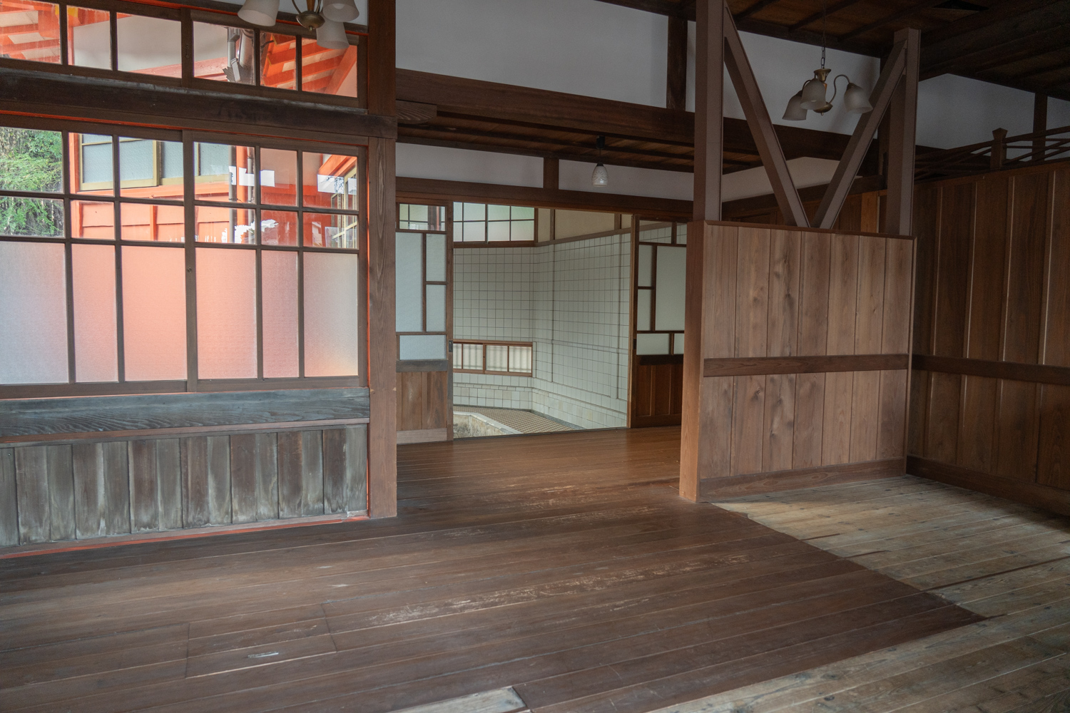 女性 五銭場 脱衣場