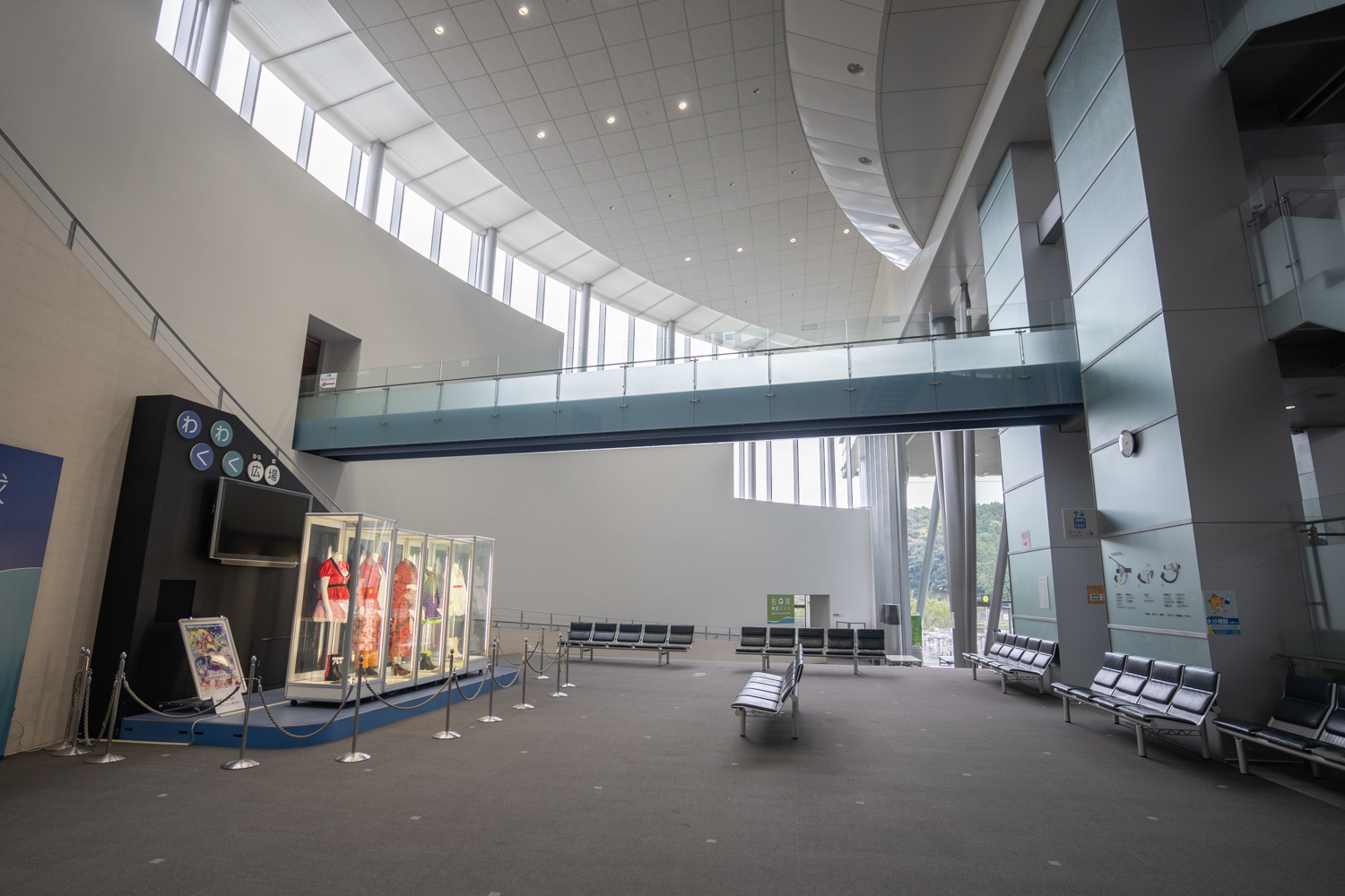 ゆめぎんが 2階通路