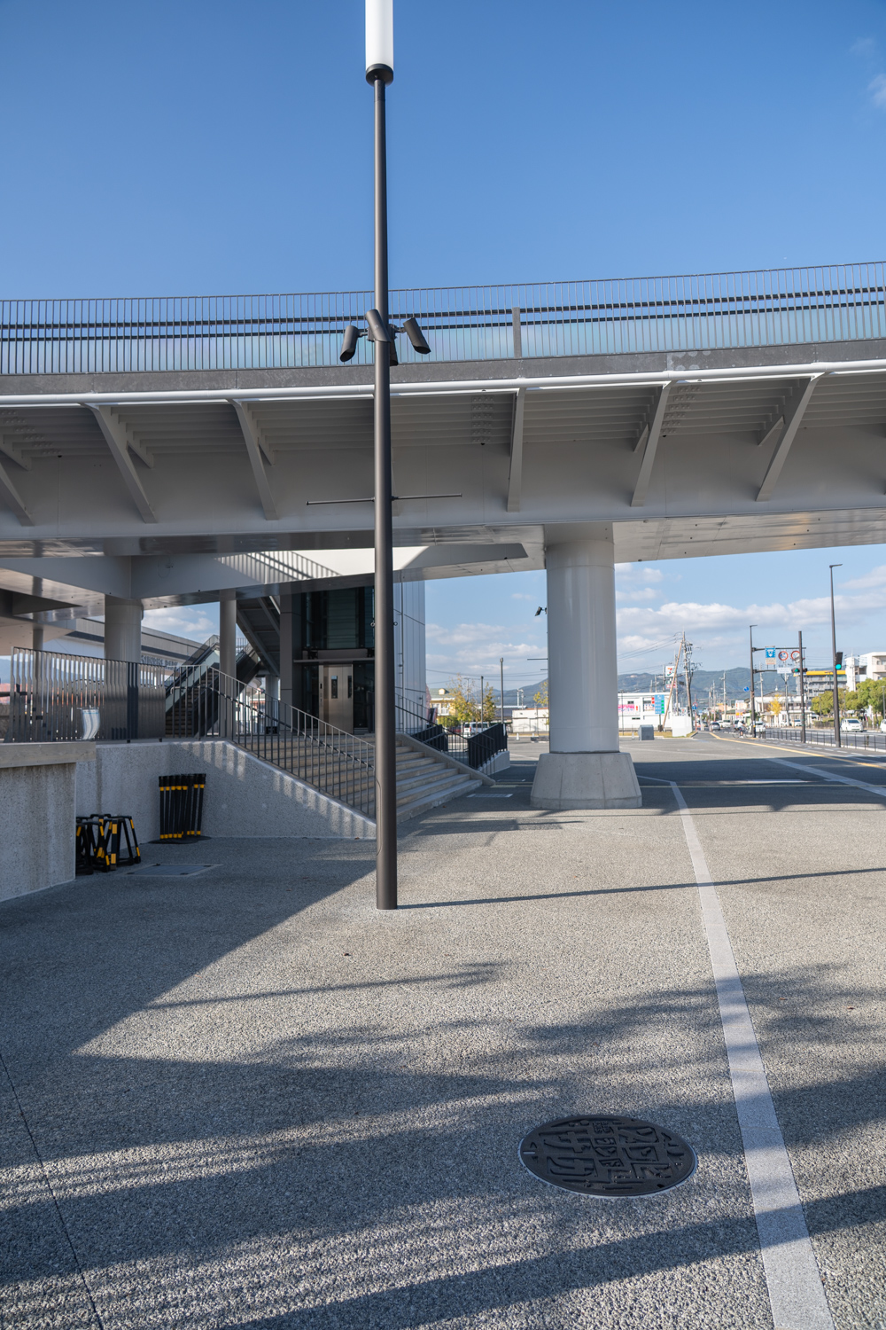 ゾンビランドサガ マンホール ロゴ THE VICTORY WALK(栄光橋)